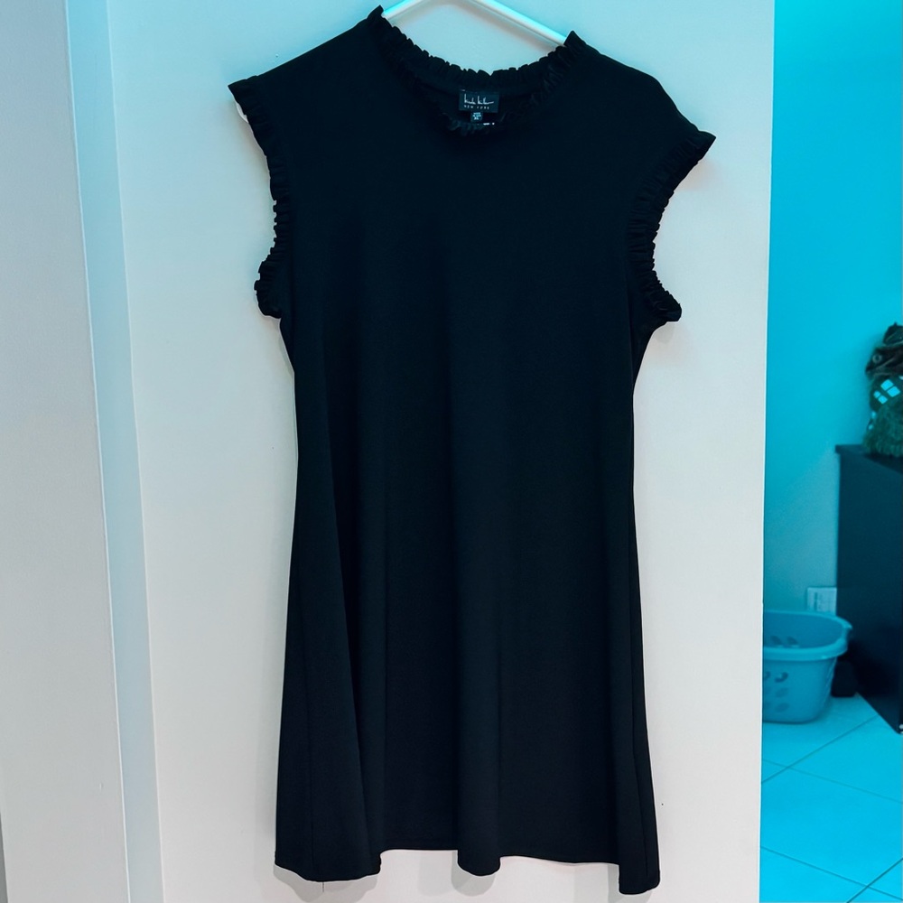 Nicole Miller XL Crew Neck Mini Dress Black Ruffle NWOT
